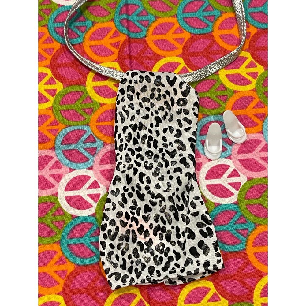 Lucky 2000s Barbie Rock 'N Roll Power Fashions - Animal Print Dress and Shoes